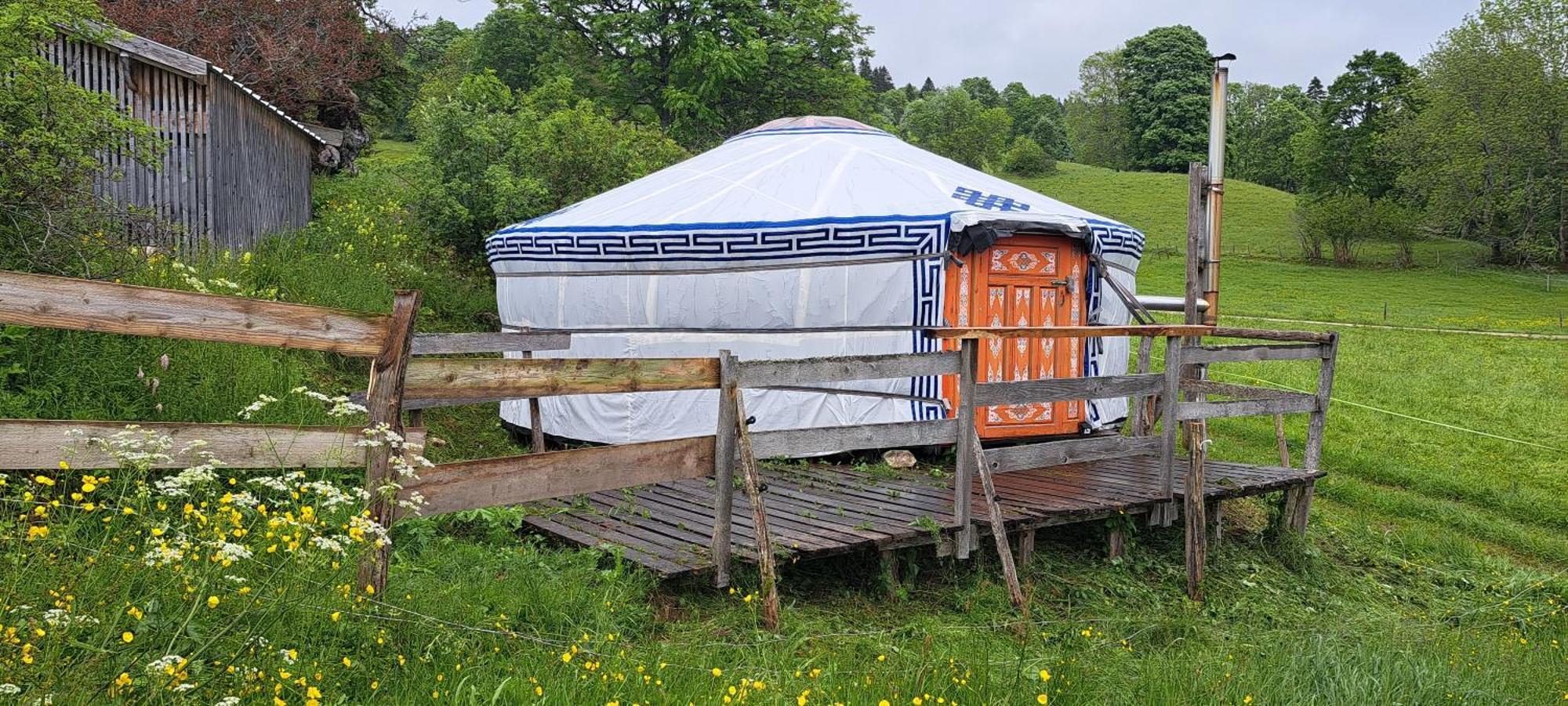 Отель La Petite Echelle Rochejean Экстерьер фото